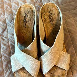Lucky Brand tan wedges size 10